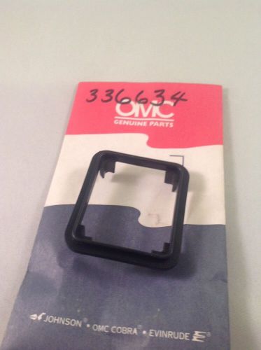 Omc johnson evinrude 336634 lower cover rigging cables grommet retainer new oem