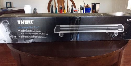 Brand new thule 92725 universal flat top snowsport ski/snowboard carrier