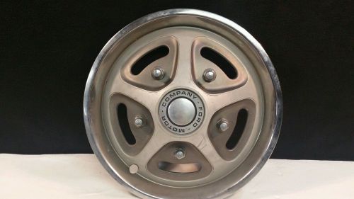 1979 ford f150 ranger oem hub cap.