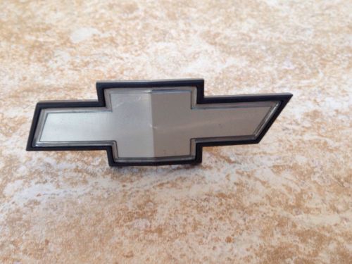 1993 (1991-1994) oem chevy chevrolet lumina logo emblem for front grill