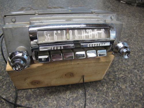 1957 1958 lincoln ford town &amp; country radio nice condition !!!