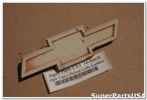 1969 chevrolet pickup grille emblem badge 14-0602e