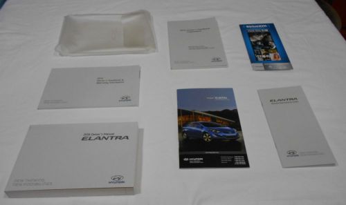 2016 hyundai elantra owner&#039;s manual 7/pc.set &amp; clear plastic factory case - oem