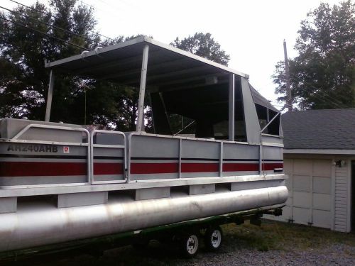 30&#039; pontoon boat party hut pontoon bass tracker... party barge