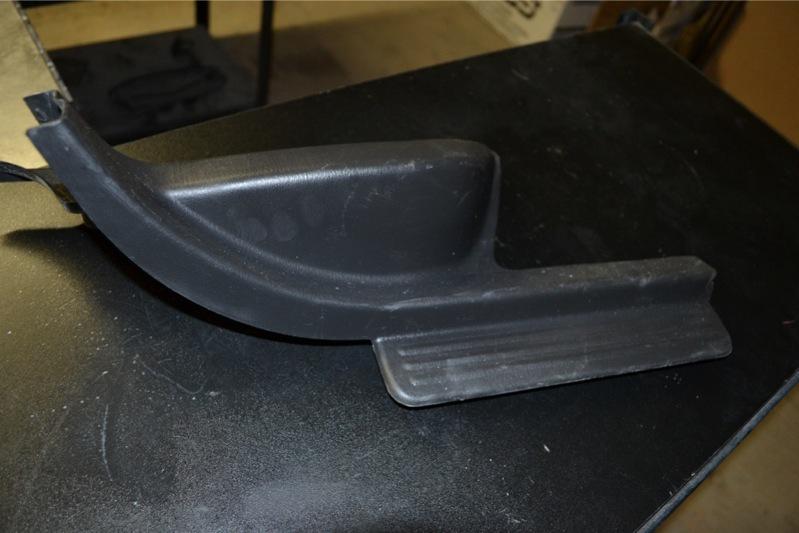 02-03 subaru impreza wrx rear seat trim piece rh right side interior oem