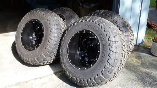 4 used 37 x 13.50 x 18, toyo, mt tires