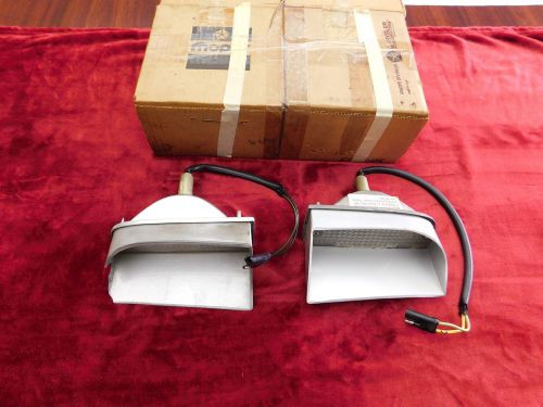 1969 superbird/road runner parking light assemblies