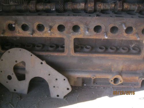 Vintage pontiac engine short block