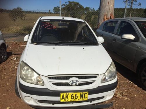 2006 hyundai getz cup holder #b717