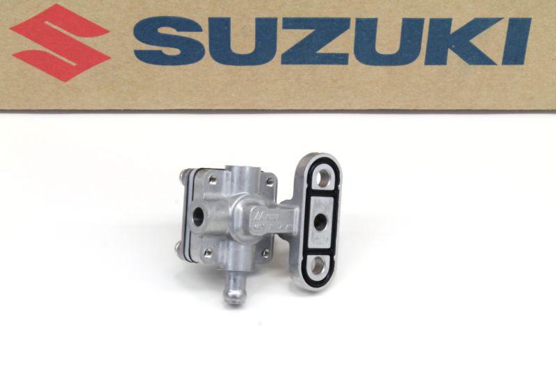 New fuel petcock gas tap 97-00 gsx-r600 96-99 gsx-r750 genuine suzuki oem   #d26