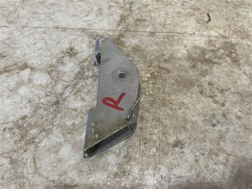 1958 cessna 182 a right flap pulley bracket