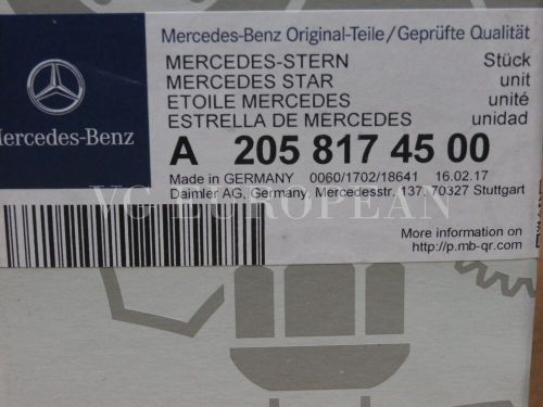 Mercedes-benz w205 c-class sedan genuine emblem trunk star new