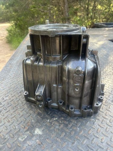 Ford f250 f350 zf s6-650 4x4 4wd rear tail housing 1319 401 058  6 speed