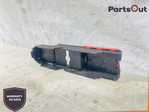 2012-2015 mercedes c250 c350 front fuse box terminal cover oem