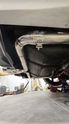 Saleen mustang center exhaust 99 04 lentini