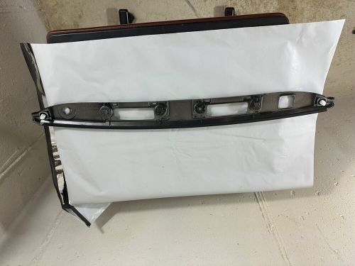 Trunk lid applique lexus is 2014