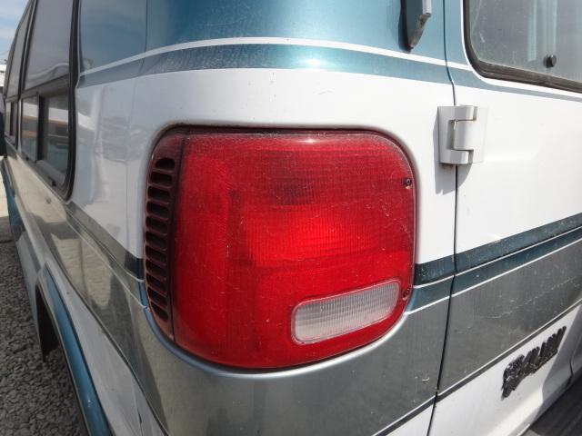 Tail light 94 95 96 97 98 99 00 01 02 03 dodge van, l.