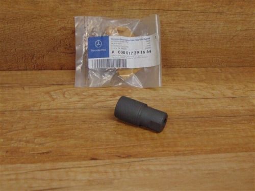 Cylinder head cup nut genuine mercedes m401/m421/m492 - a0000173916