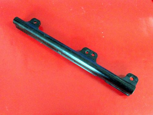 Oem  mercury 250 hp verado outboard 8m0041080 fuel injector rail