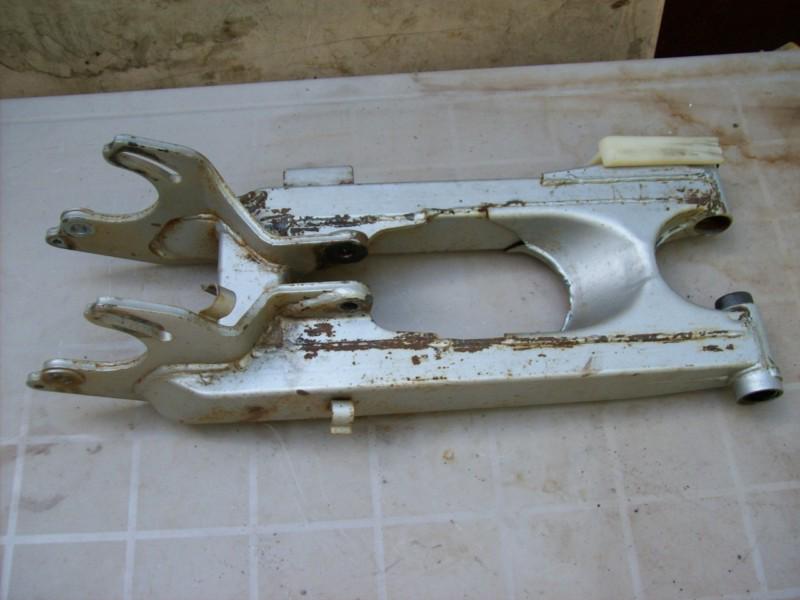 1985-86 yamaha tri z 250 swingarm swinging arm 1986 85 ytz250 ytz wheeler rear