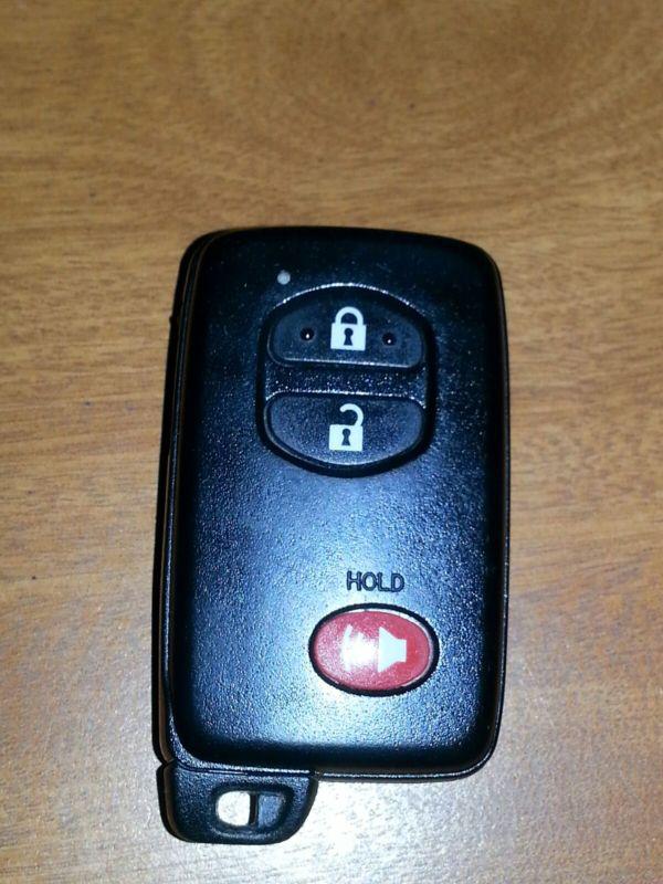 Used toyota remote 3 button hyq14acx