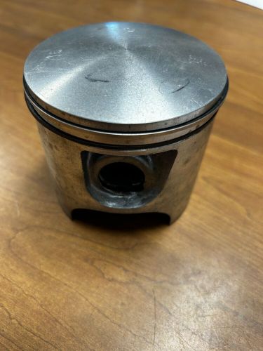 Nos oem bombardier seadoo piston with rings 420888577 2003 sportster