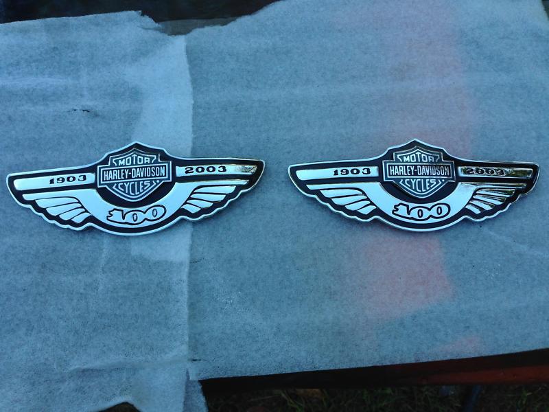 Harley davidson 2003 100th anniversary edition tank emblems