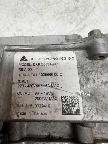 Oem 12-16 tesla model s dc-dc converter   delta electronics dap-2500ab 1028665-0