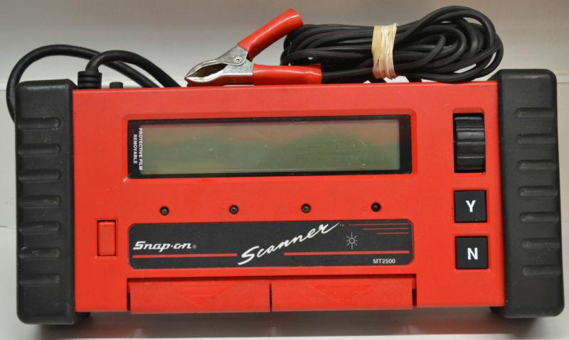 Snap-on mt2500 diagnostic scanner with domestic cartridges