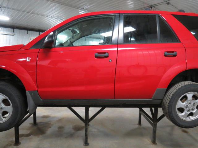 2004 saturn vue front door left