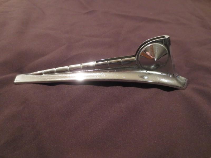 Vintage 1950 ford hood ornament, mascot, emblem