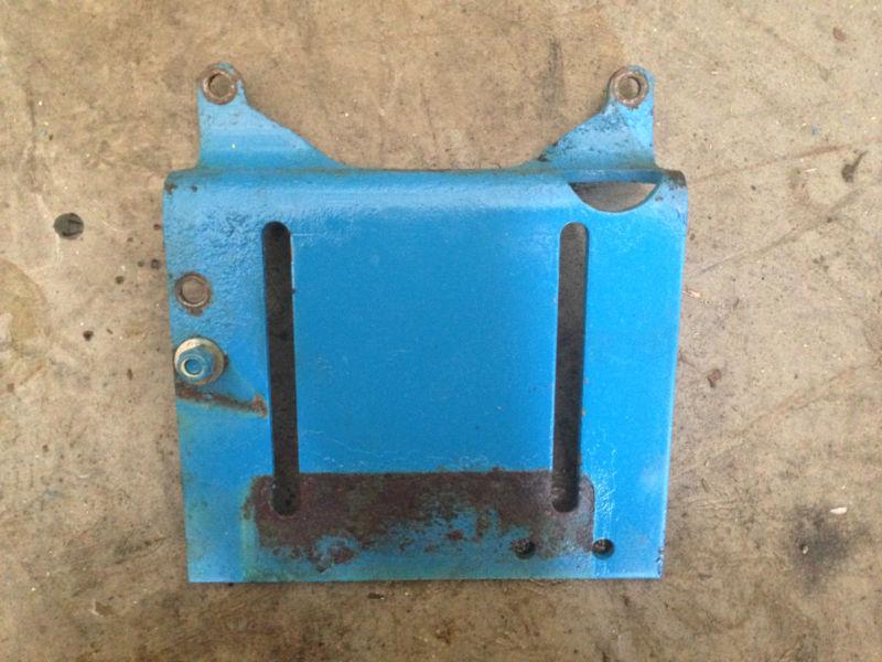 Heat exchanger rear mounting bracket crusader 5.7 350 gm 