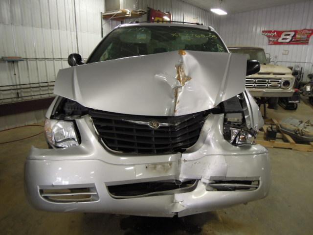 2005 chrysler town & country 75647 miles fuel pump 2339534