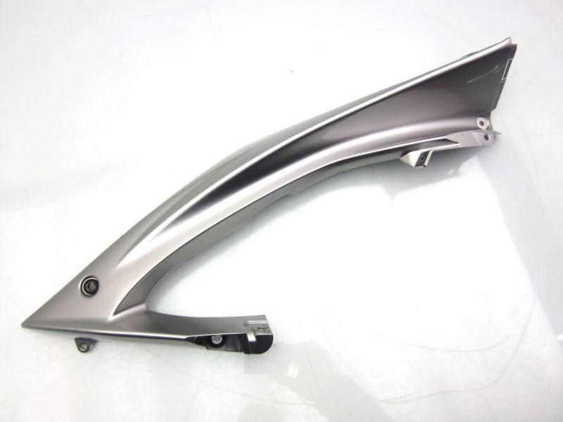 08 09 yzf-r6 r-6 r6 oem right mid upper fairing silver