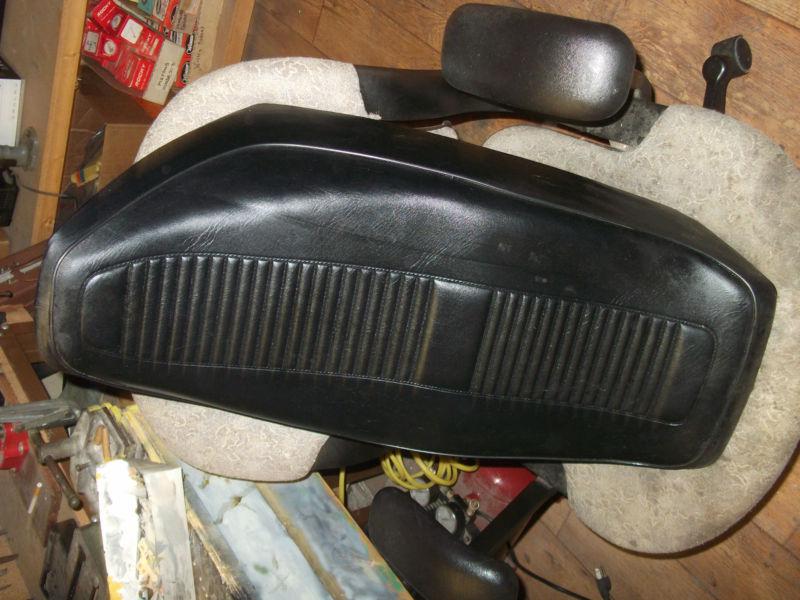 Yamaha xz 550 seat