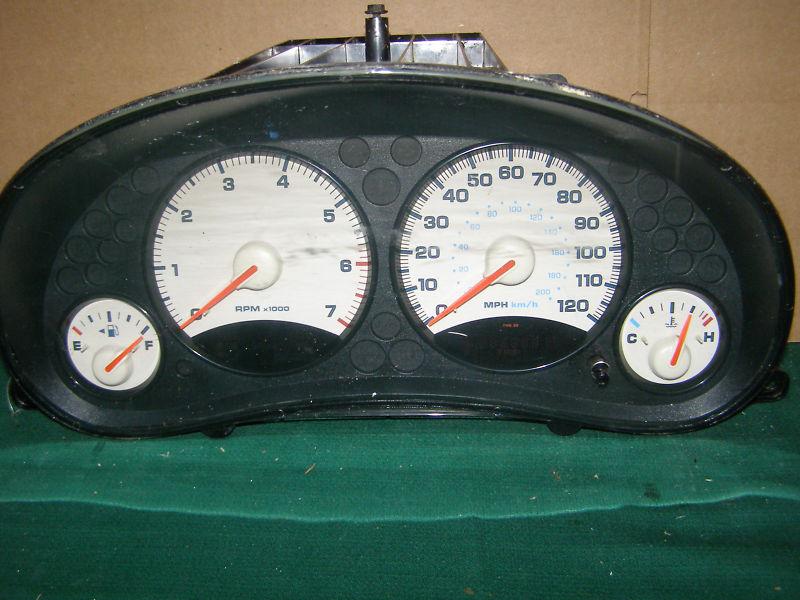 2002 jeep liberty speedometer cluster   black trim