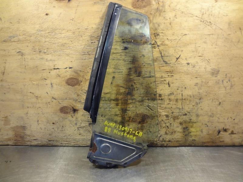 88 89 90 91 92 93 mustang convertible drivers left rear quarter glass 208535