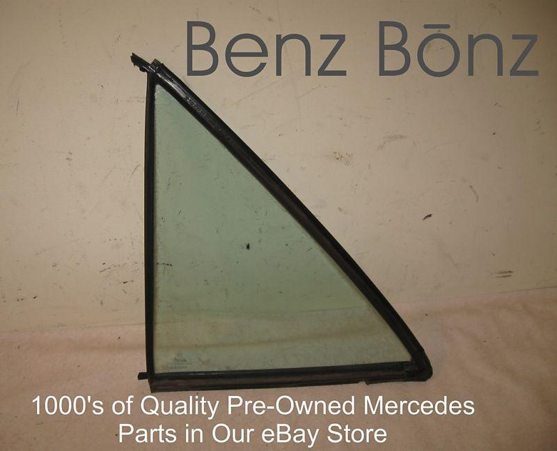 Glass left rear quarter glass mercedes 300e 300d chassis w124.128