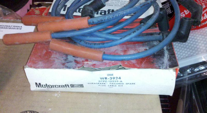 Nos motorcraft wr-3924  ford courier  jeep cj  mustang ii spark plug wires 