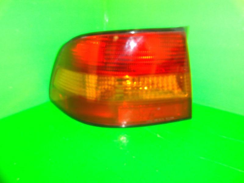 1997 1998 1999 lexus es300 left driver side tail light lamp lh  97 98 99 # 48656