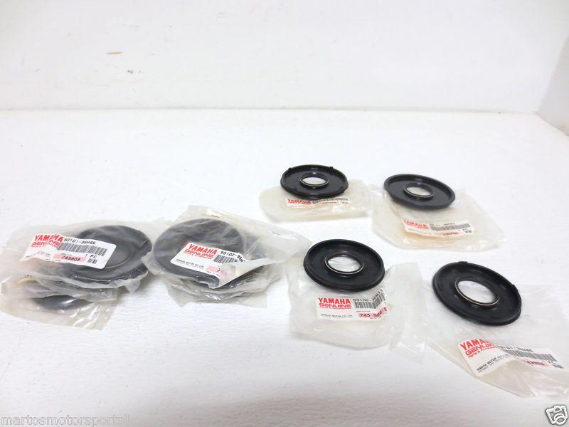 New yamaha oem  crankshaft  oil seal lot 