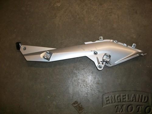 Bmw r1200rt right foot peg bracket