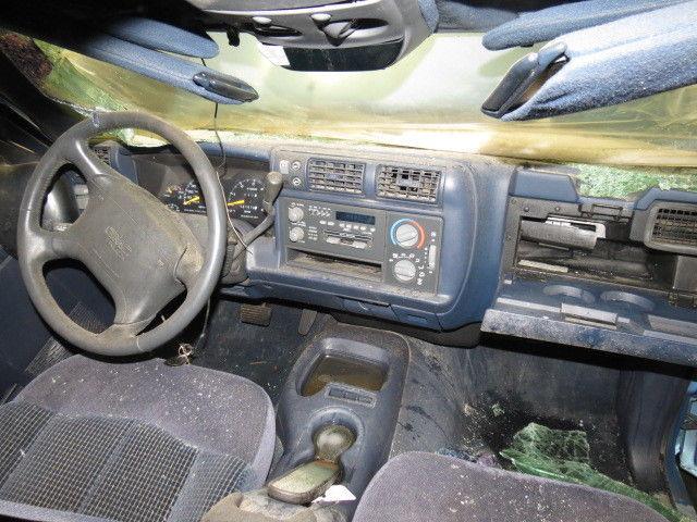 1996 gmc s15 jimmy glove box door 2513048