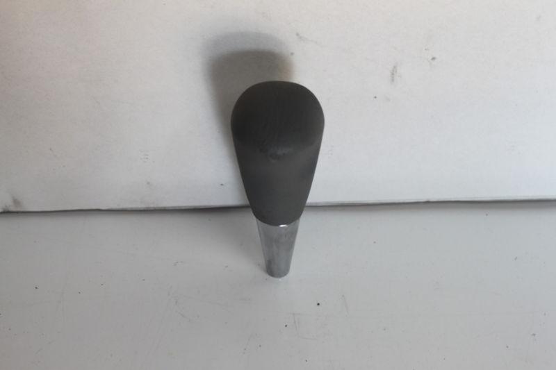 2004-2008 toyota sienna shift knob