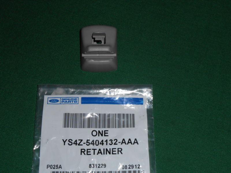  sun visor retainer clip    2000-04  focus