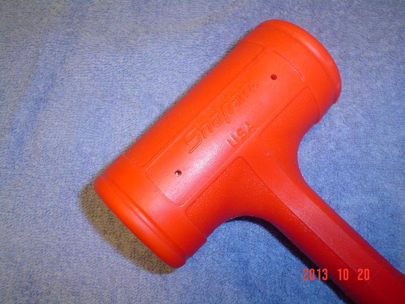 New snap on soft grip, 32 oz. dead blow hammer - very nice!