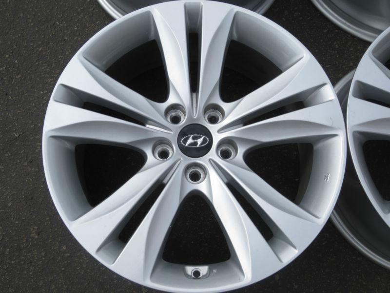 18" hyundai genesis coupe factory oem wheel replacement or spare