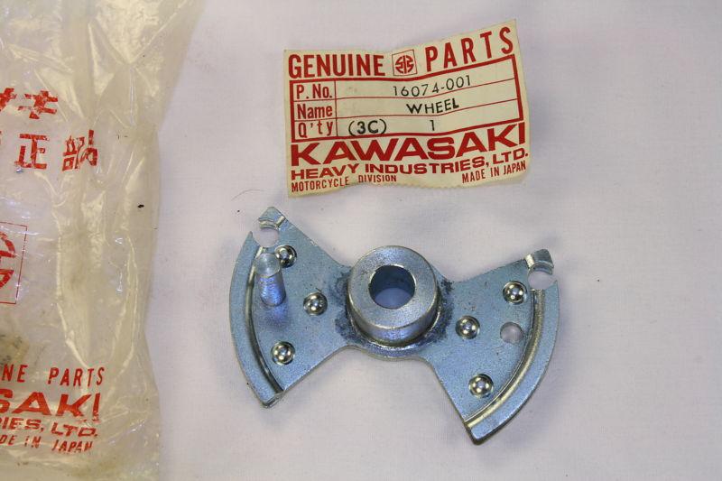 Kawasaki z1 carb parts - sync adjuster, drain plug, pulley - nos - no reserve