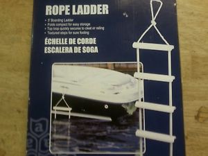 Attwood boat 5~step rope boarding ladder &#034;nib&#034;sturdy 11.75&#034;textured molded steps