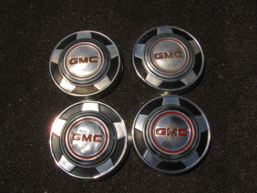 1982  gmc truck  hub caps 1/2 ton c 10 good condition 1970 1971 1972 1973